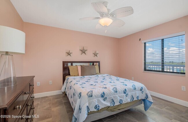 Building Photo - 295 Jimmy Buffett Mem Hwy