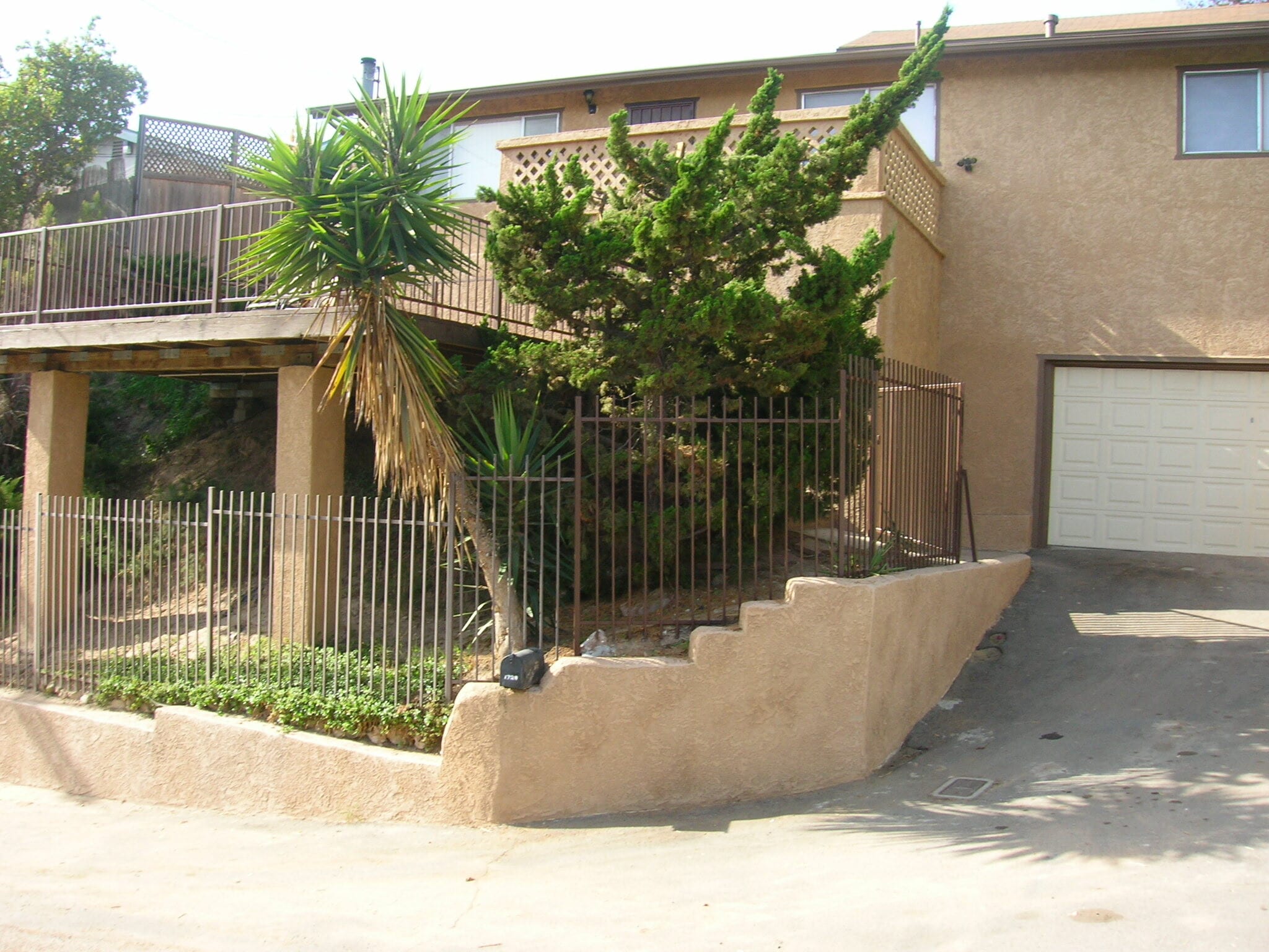 Building Photo - 1720 Oriole St