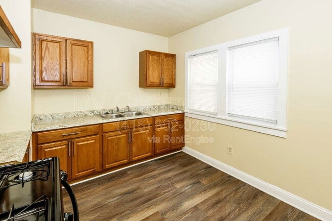 Building Photo - 3677 Ludgate Rd