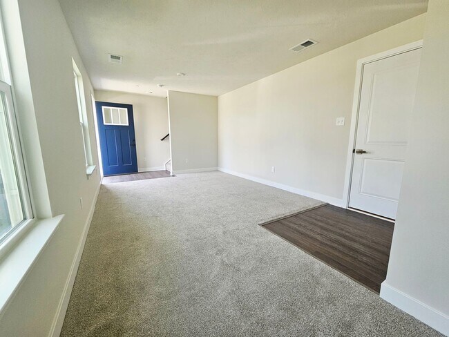 Building Photo - 1191 Olivia Dr