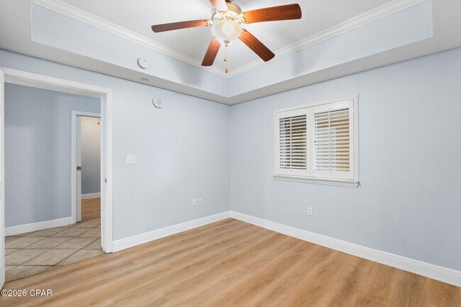 Building Photo - 2400 Grandiflora Blvd