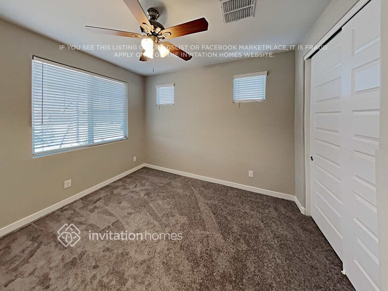 Building Photo - 5921 N 195th Dr