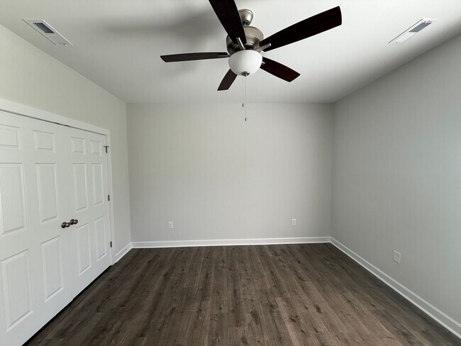 Building Photo - Three bedroom, 2 bath newly constructed ho...