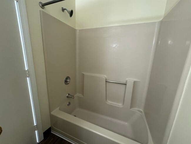 Building Photo - 131 Eastern Ave