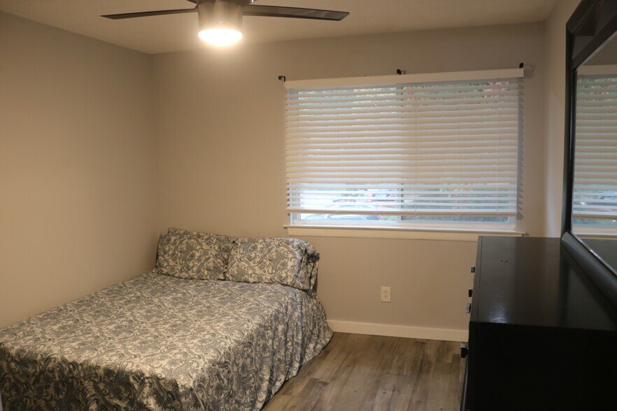 Building Photo - 3830 Kensingwood Trce