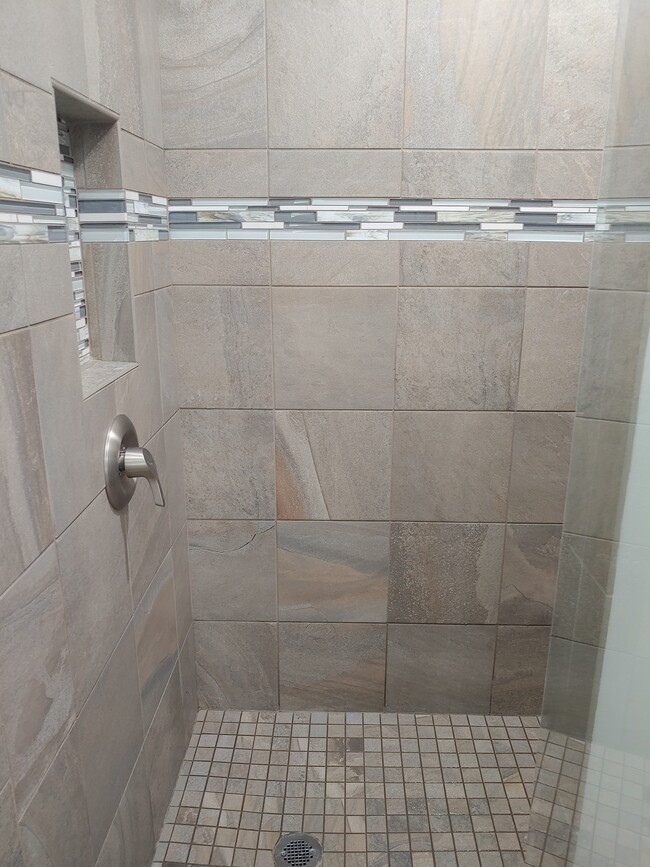 Main Bath Tiled Walk-in Shower - 433 E Sleights Rd