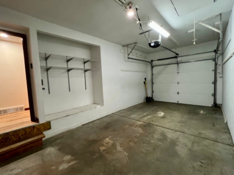 Building Photo - 9440 W 56th Pl