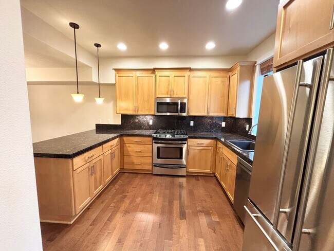 Building Photo - Charming 2BD 2BA Home In Beaverton!!