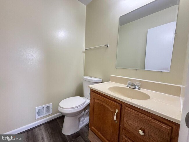 Building Photo - 4306 Eileen Ct