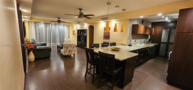 Building Photo - 4001 S Ocean Dr