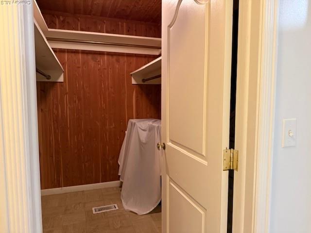 Building Photo - 9 Truman Ct