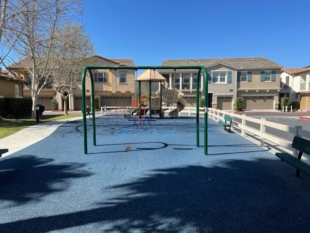 Building Photo - 42921 Avenida Amistad