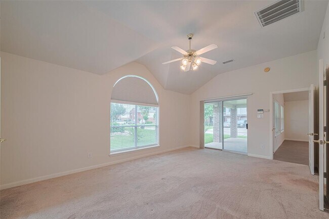 Building Photo - 11106 Fairway Dr