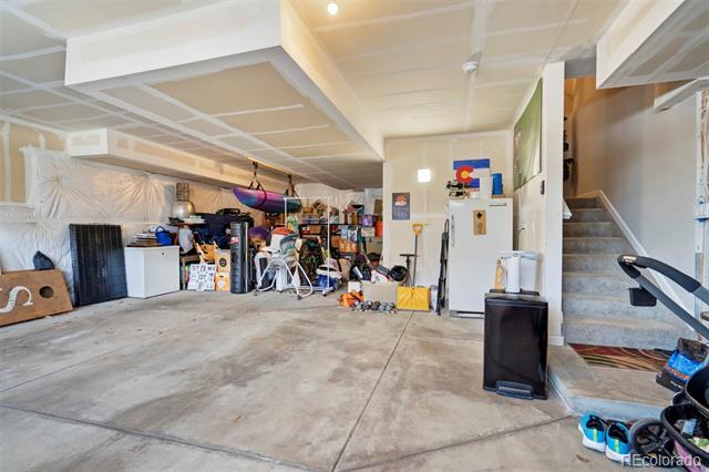 Building Photo - 5636 Canyon View Dr
