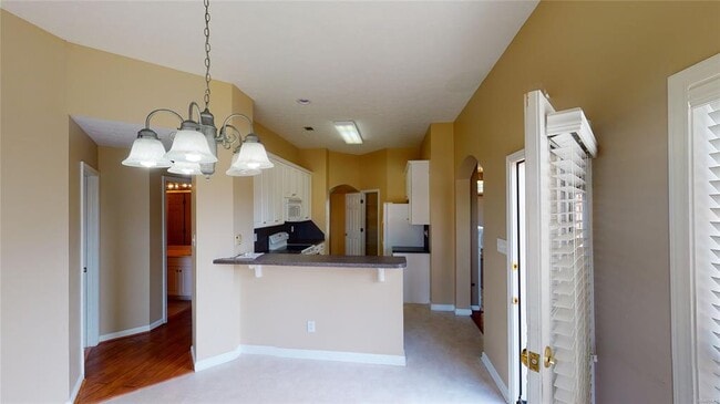 Building Photo - 615 Castle Brook Dr