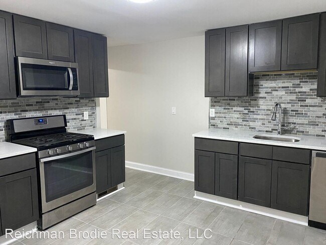 Building Photo - 3 br, 2 bath House - 280 Davenport Ave