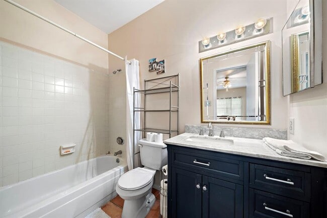 Building Photo - 7382 Regency Square Ct
