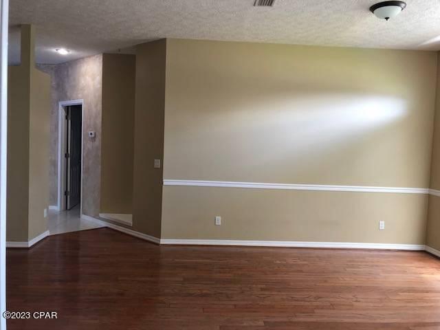 Building Photo - 1306 Vermont Ave