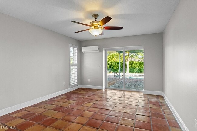 Building Photo - 1384 Burgundy Dr