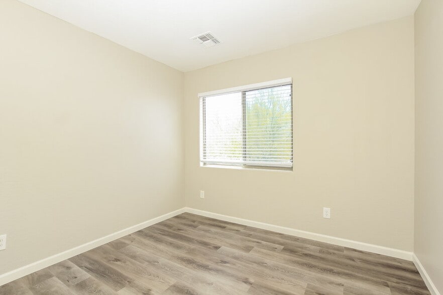 Building Photo - 3827 Adamanda Ct