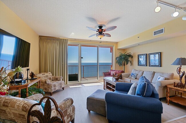 Building Photo - 9900 S Thomas Dr