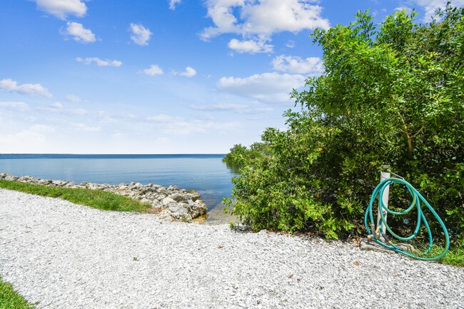 Building Photo - 5000 Culbreath Key Way