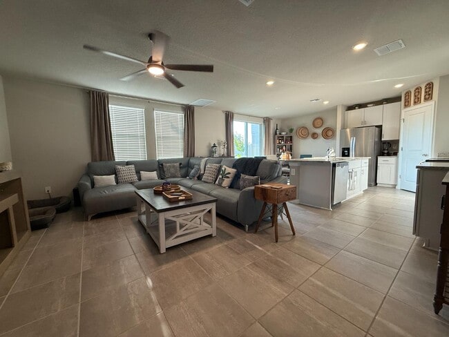 Building Photo - 3919 Radiant Mountain Dr