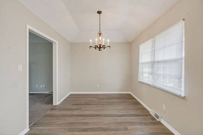 Building Photo - Spacious 3-Bed/2-Bath Home in Independence!