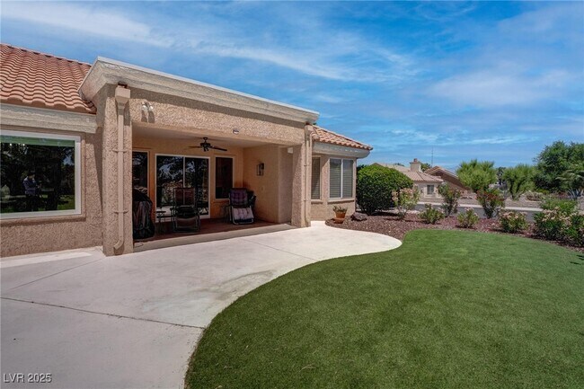 Building Photo - 3040 Hidden Treasure Dr
