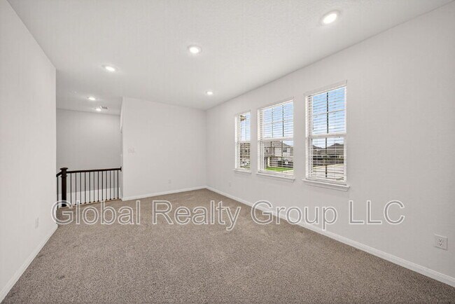 Building Photo - 10064 Mulhouse Dr