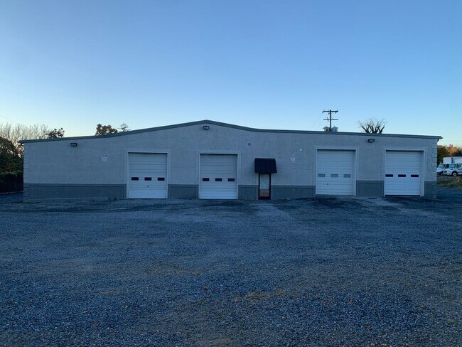 Building Photo - Warehouse space w/ small office AVAILABLE