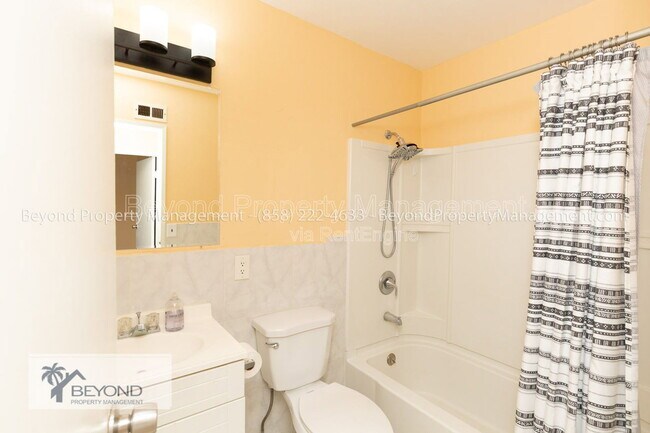 Building Photo - 6522 Cheames Way