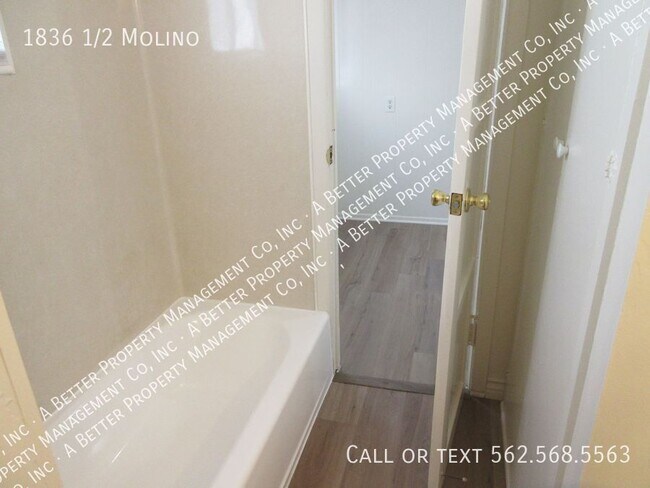 Building Photo - 1836 1/2 Molino-