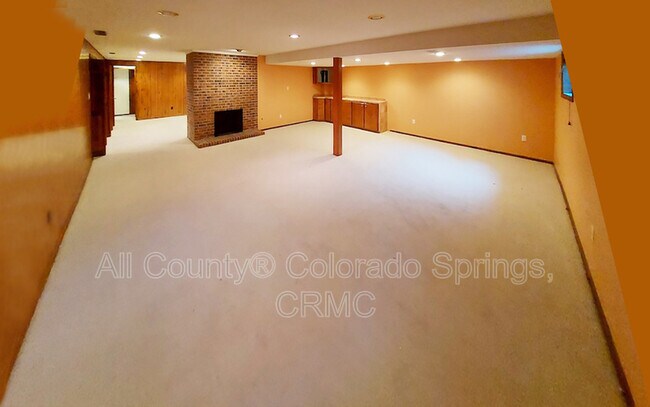 Building Photo - 134 Miramar Dr