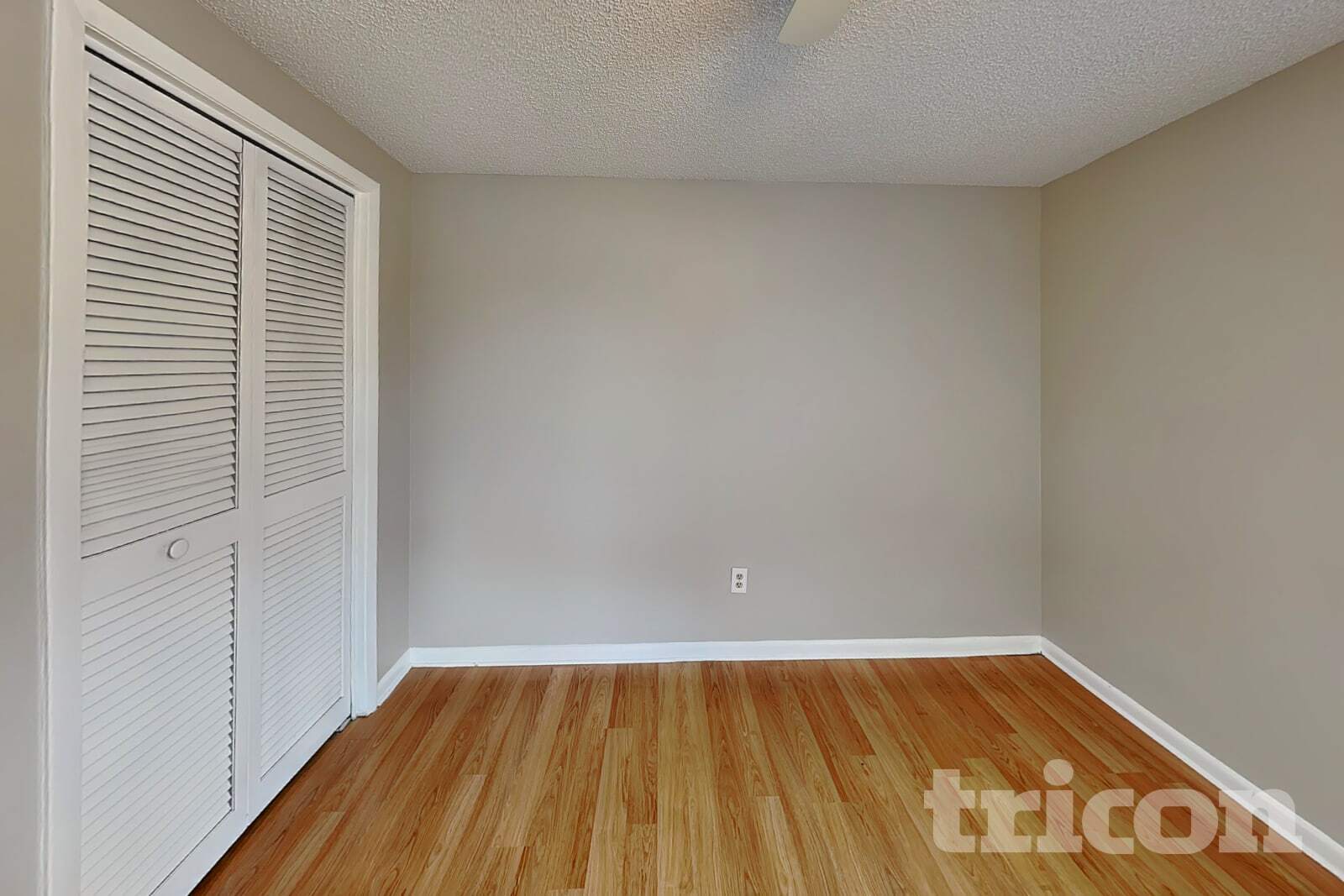 Building Photo - 1311 Corner Oaks Dr