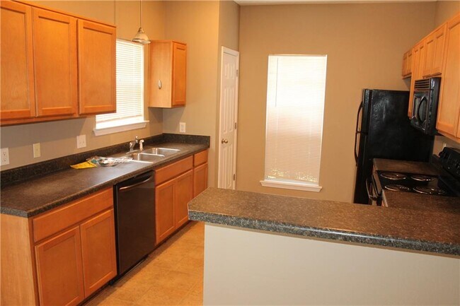 Building Photo - 8762 Fangorn Rd