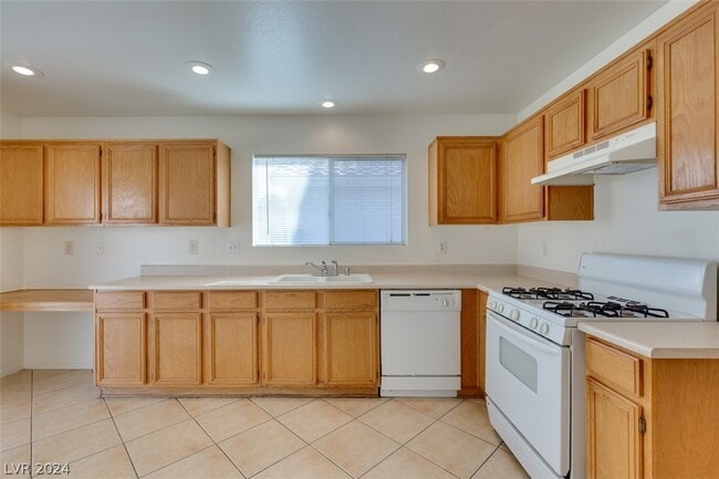 Building Photo - 5344 Dawes Ct