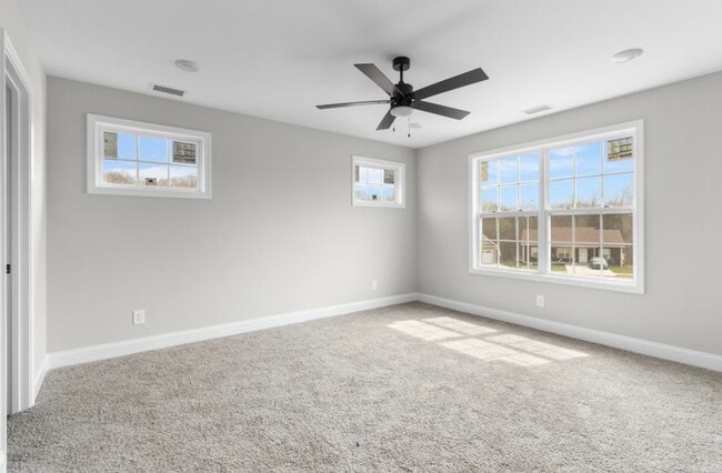 Building Photo - 422 Mattingly Dr