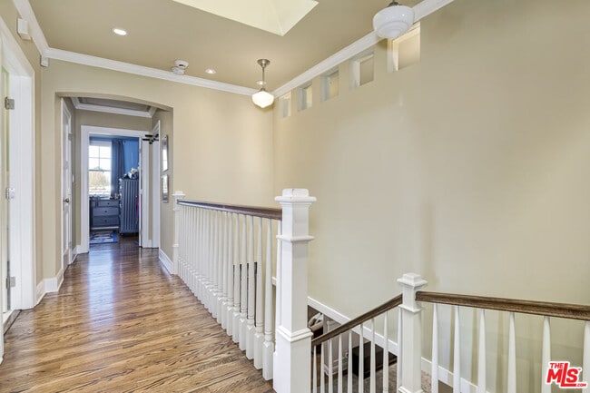 Building Photo - 2855 Club Dr