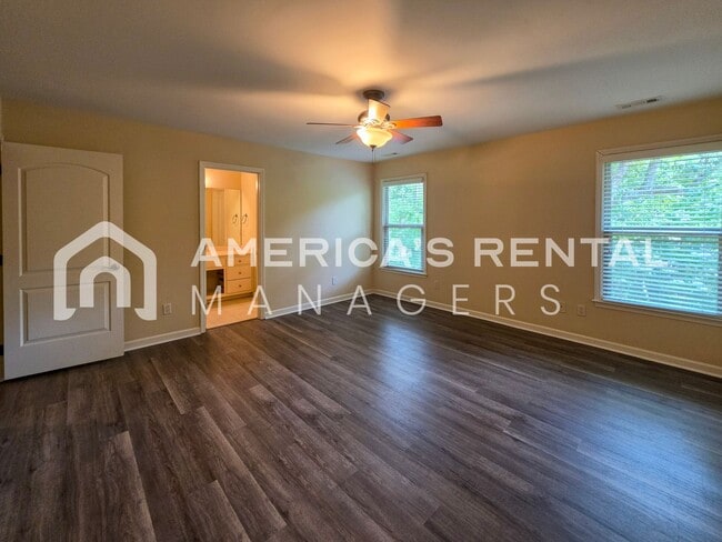 Building Photo - Deposit Pending! - Private Estate Living on Over 3 Acres! Available to view NOW!