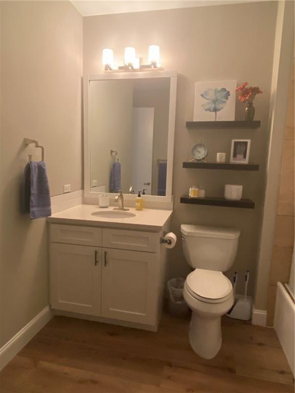 Building Photo - 507 Sabine St