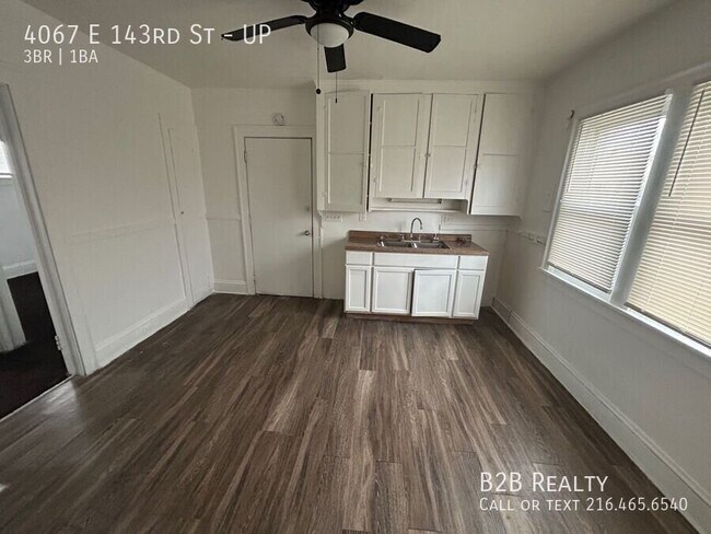 Building Photo - 4067 E 143rd St