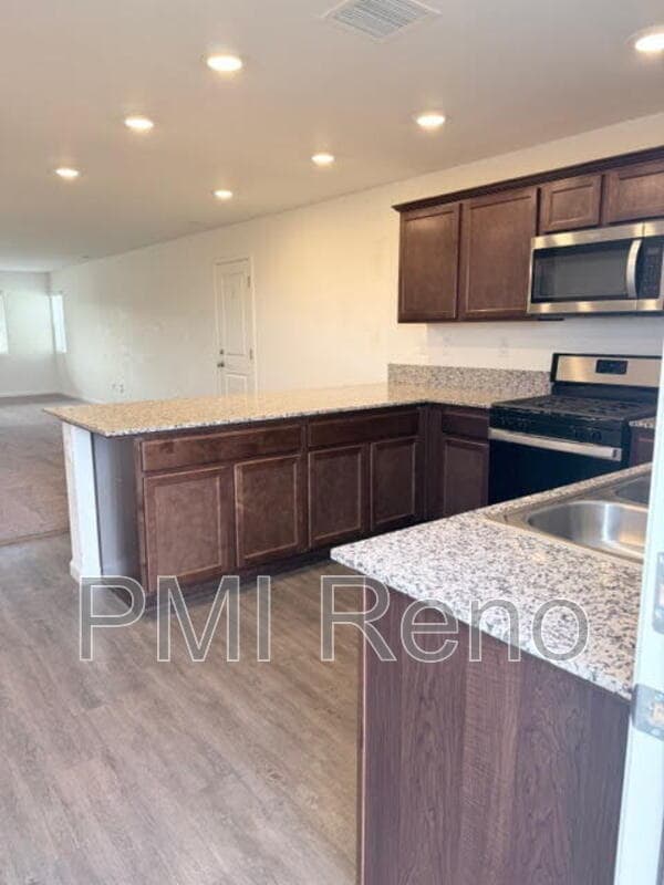 Building Photo - 645 McGill Dr