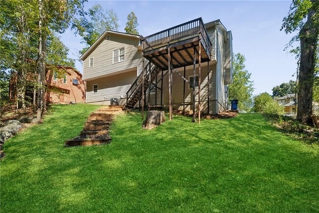 Building Photo - 2684 Forest Way NE