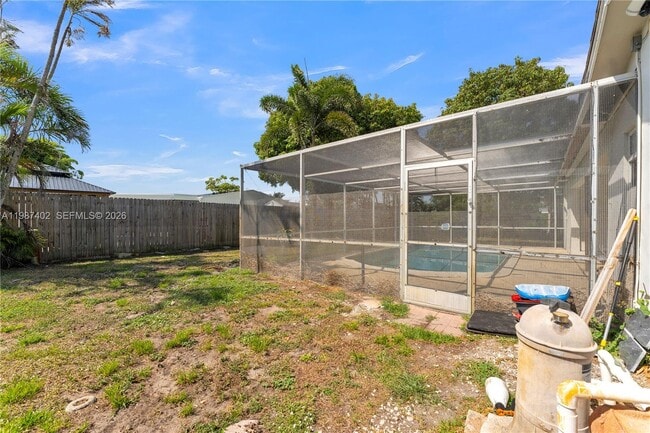 Building Photo - 6924 NW 8th Ct