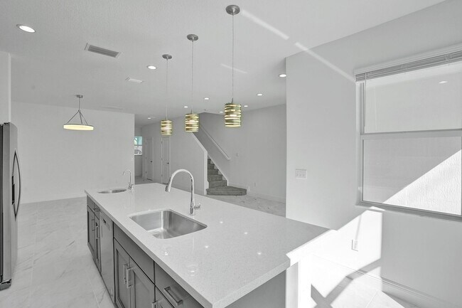 Building Photo - Gorgeous Brand New 3 Bedroom 2 Bath (2-story) Townhouse in Deerfield Beach