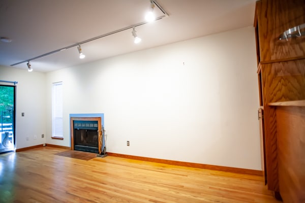 Building Photo - Townhome on Longview