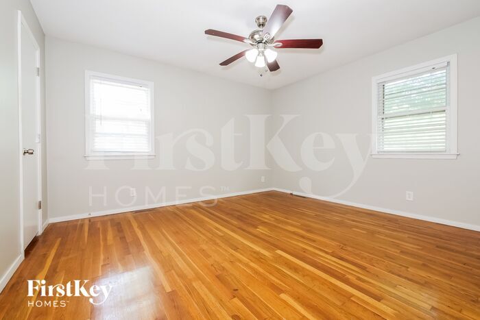Building Photo - 3908 S Summit Ridge Dr