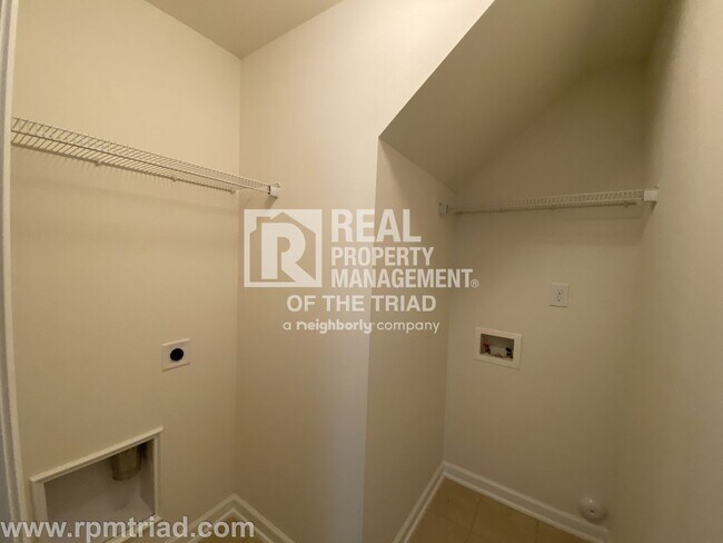 Building Photo - 4539 Deighton Ct