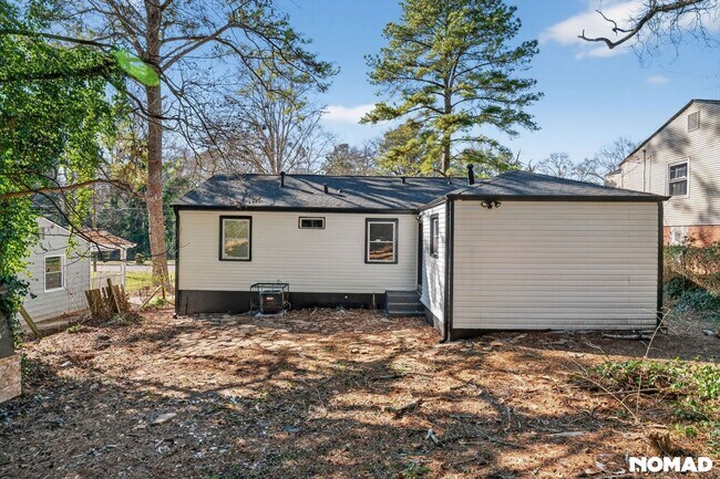 Building Photo - Charming 4BR House in Atlanta